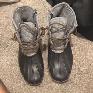 Steve Madden duck boots